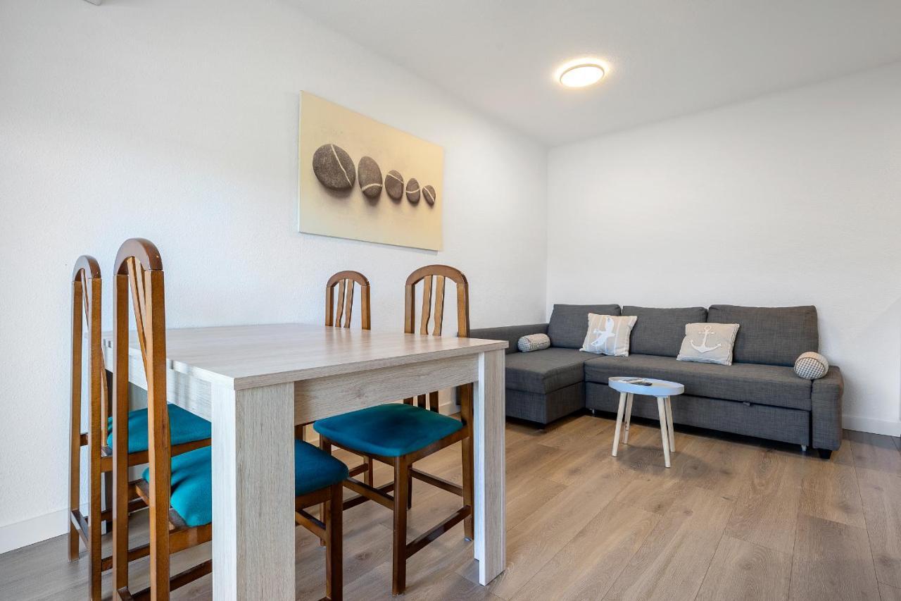 Hauzify I Apartaments Reddis กัมบริลส์ ภายนอก รูปภาพ