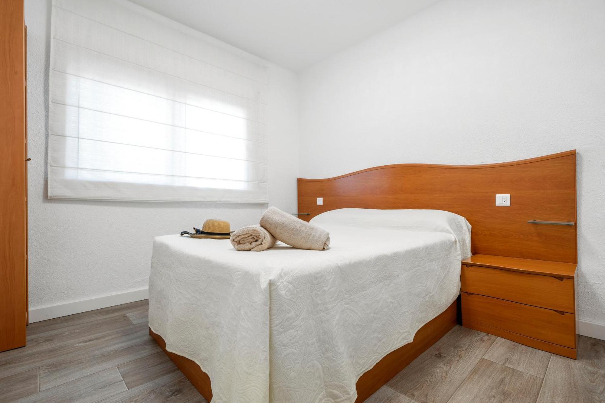 Hauzify I Apartaments Reddis กัมบริลส์ ภายนอก รูปภาพ