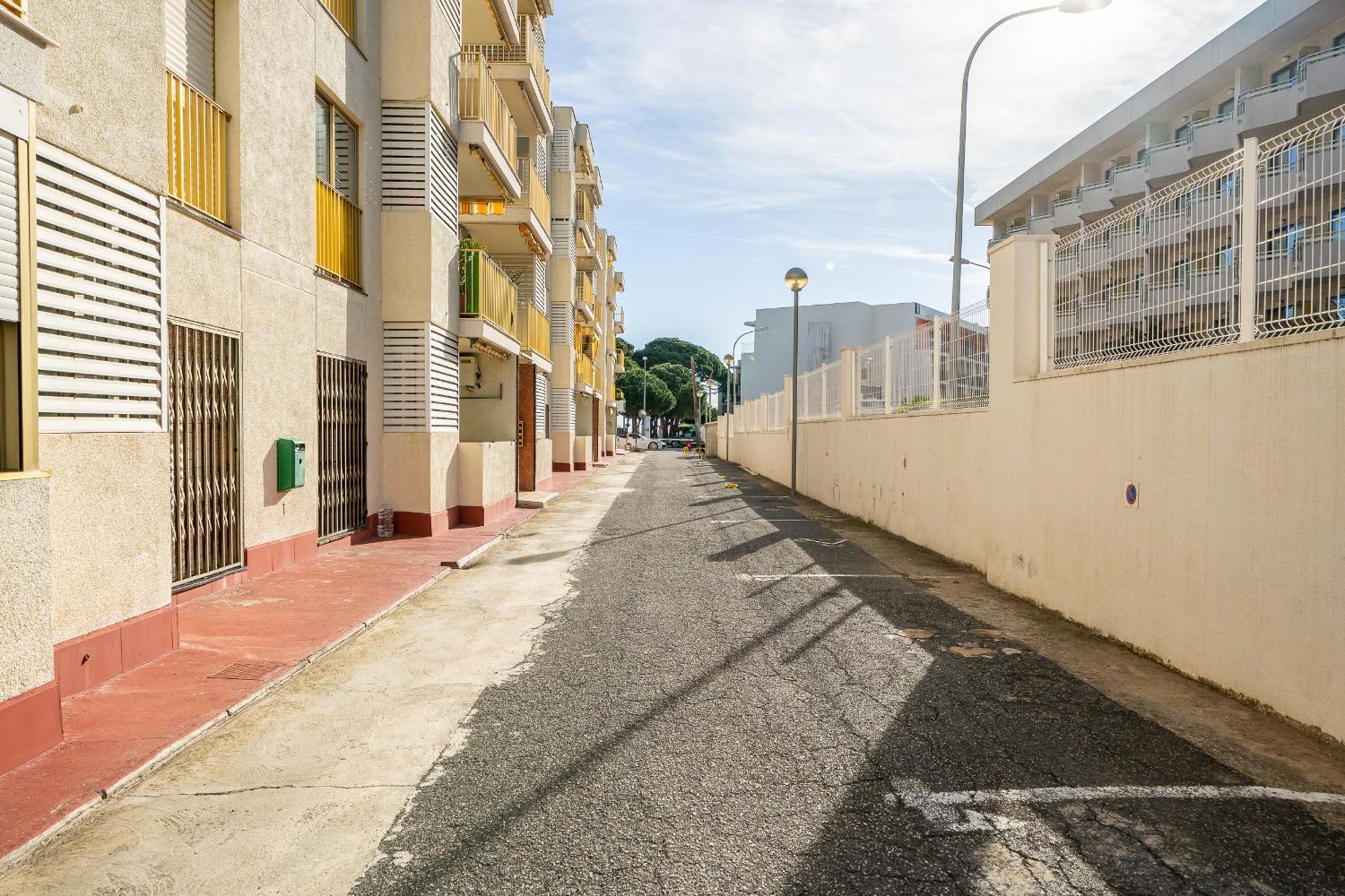 Hauzify I Apartaments Reddis กัมบริลส์ ภายนอก รูปภาพ